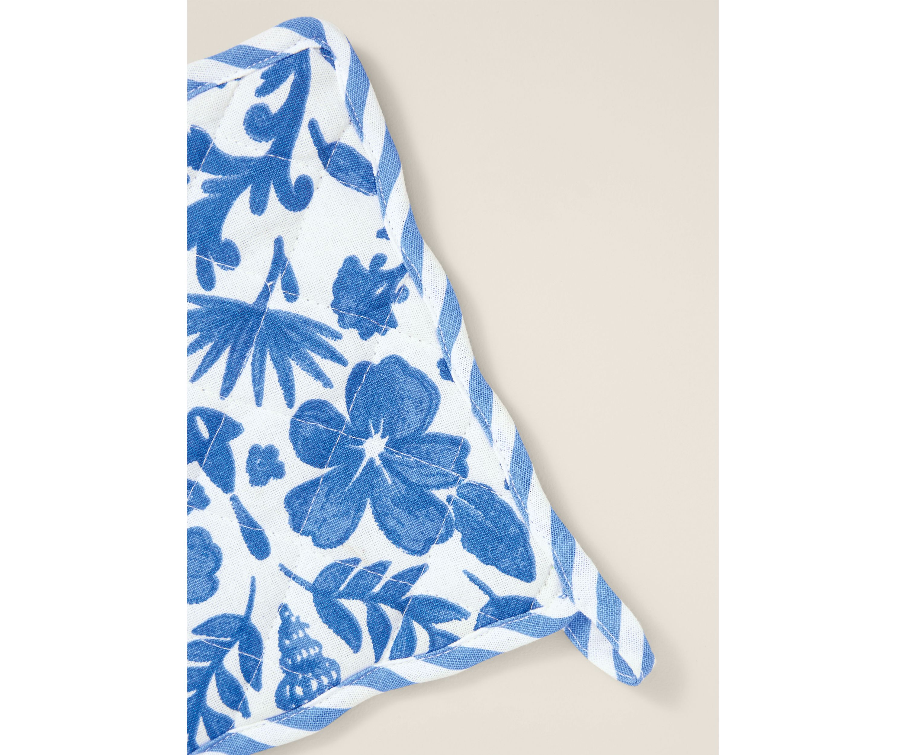 Sewing Down South x Crown & Ivy™ Isle of Palms Potholder