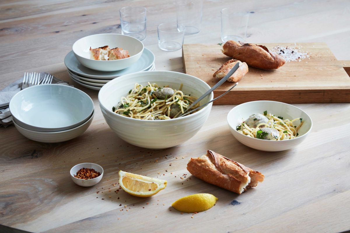 Daniel Smith Collection Serving Bowl