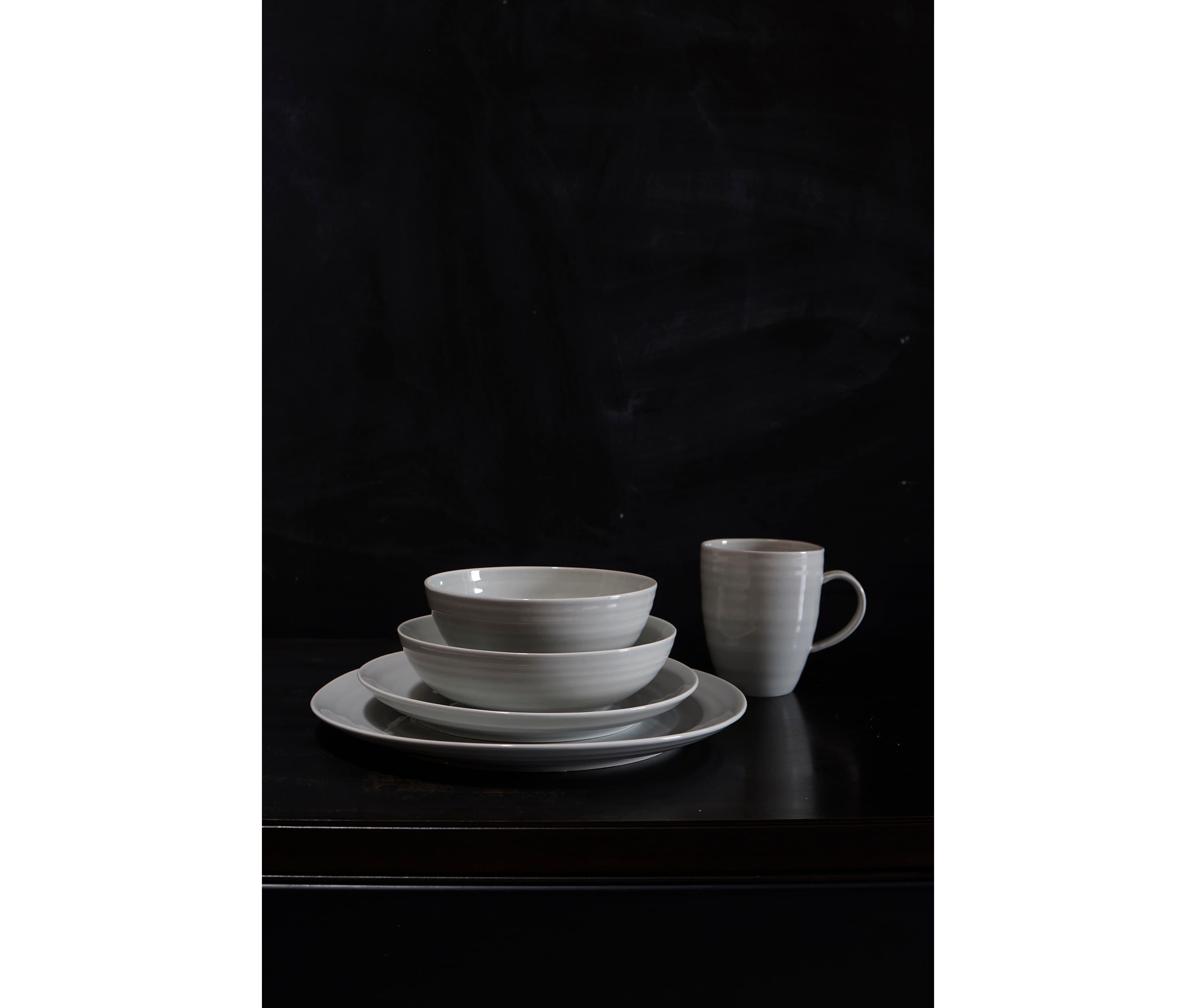Daniel Smith Collection Dinner Plates, Set of 4