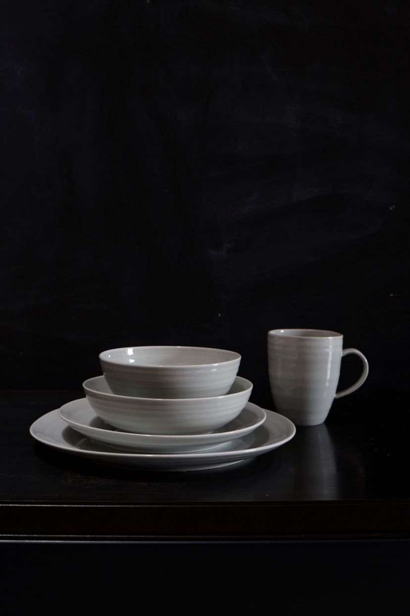 Daniel Smith Collection Dinner Plates, Set of 4