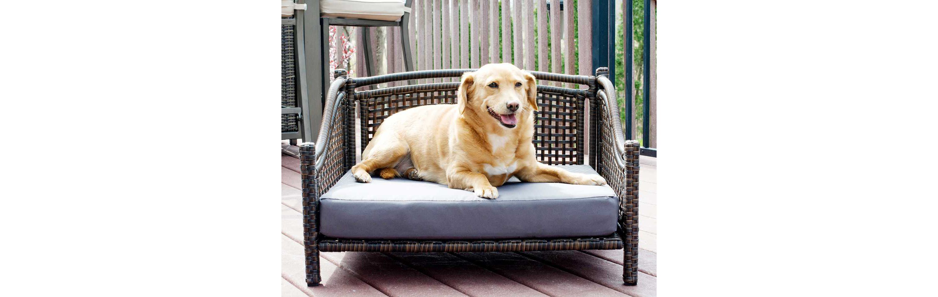 Maharaja Rattan Pet Bed