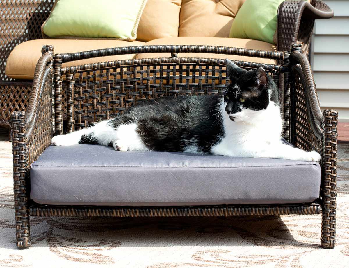 Maharaja Rattan Pet Bed