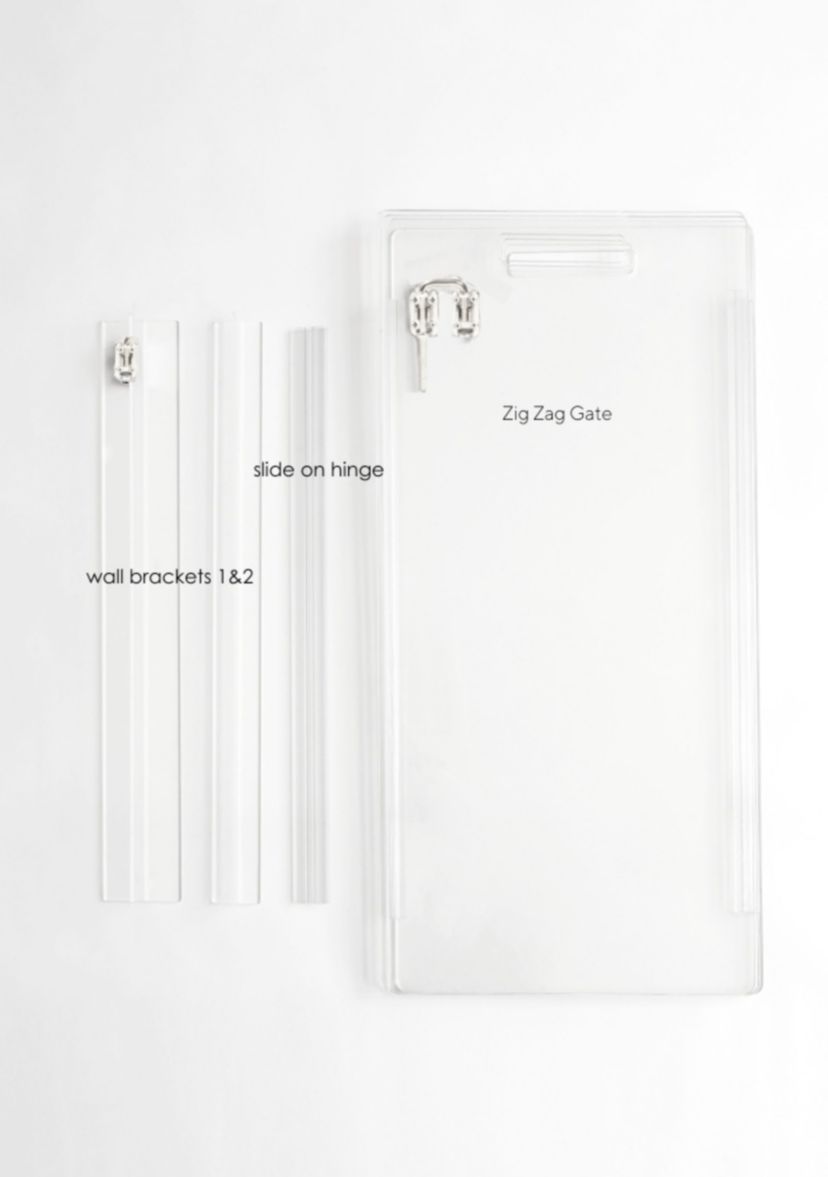 Tall Zig Zag Wall Mounted Clear Pet Gate, 10-panel