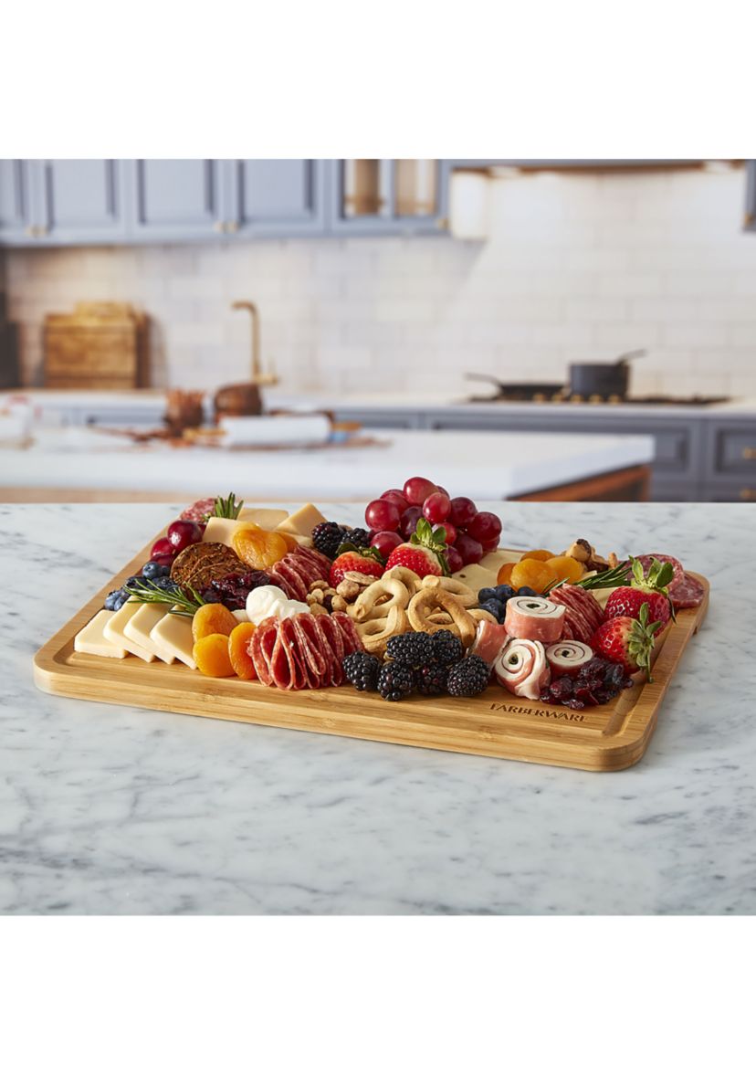 Snacklebox with Locking Bamboo Cutting Board Lid