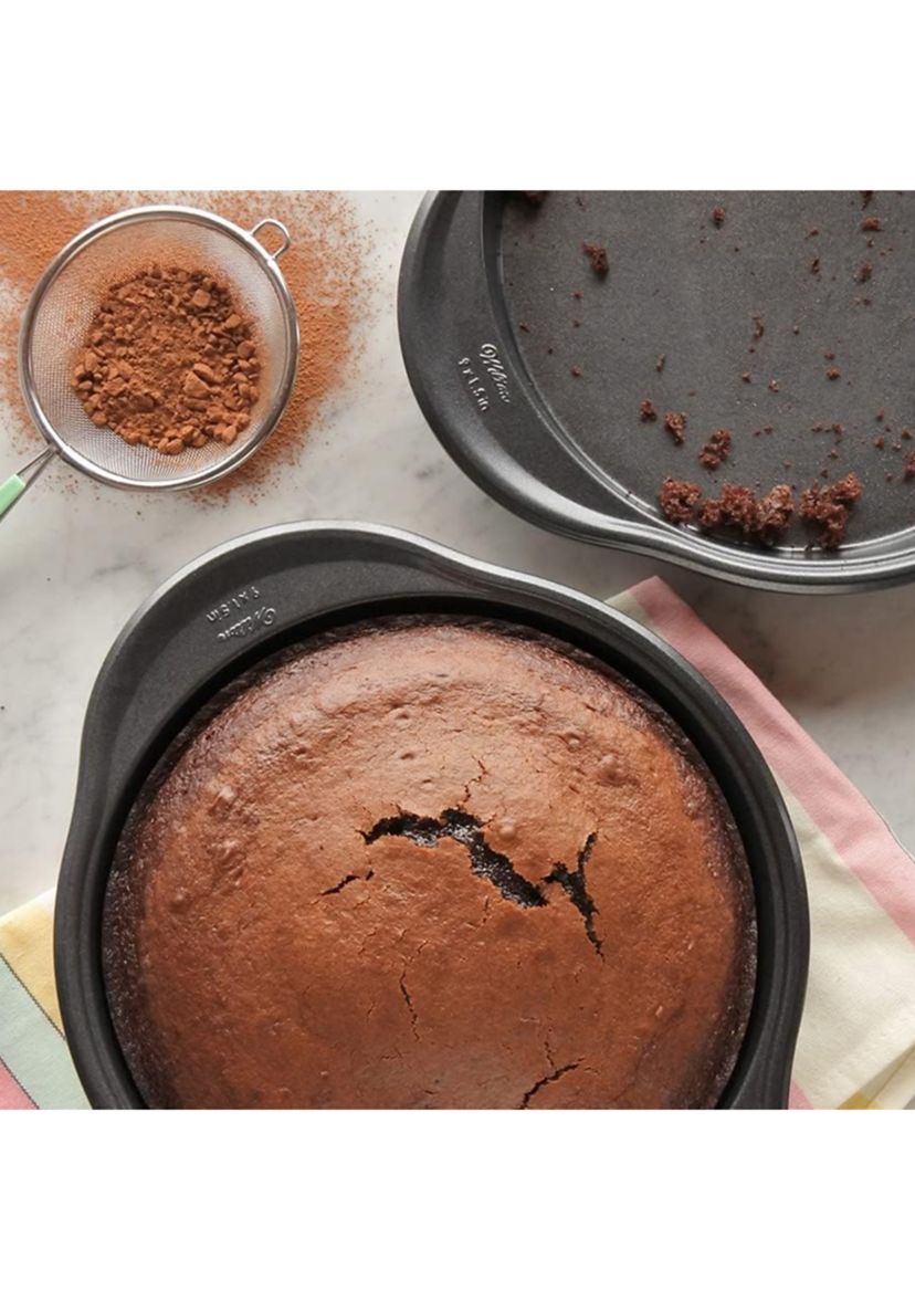 Gold Non-stick Bakeware Round Cake Pan, 9" 