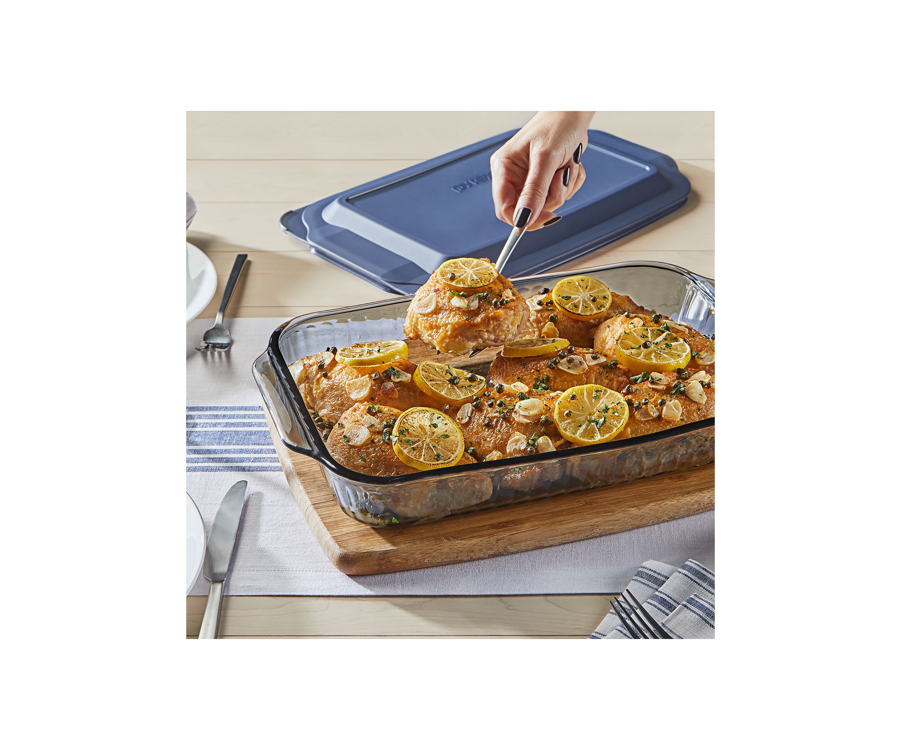 4-Piece Baking Dish Set with Plastic Lids