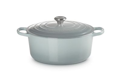 Le Creuset Signature Round Dutch Oven, 9 Quart