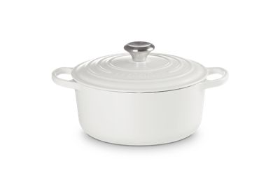 Le Creuset Signature Round Dutch Oven, 4.5 Quart