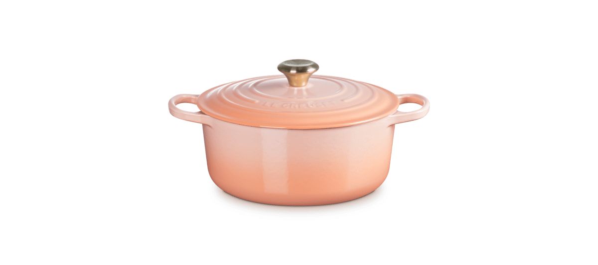 Signature Round Dutch Oven, 5.5 Quart