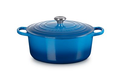 Le Creuset Signature Round Dutch Oven, 9 Quart