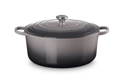 Le Creuset Signature Round Dutch Oven, 13.25 Quart