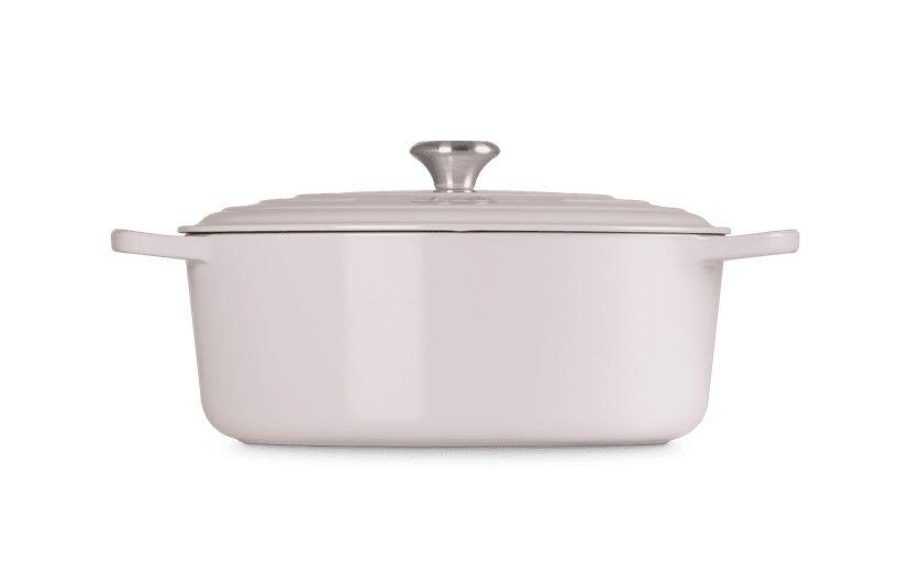 Signature Oval Dutch Oven, 8 Quart