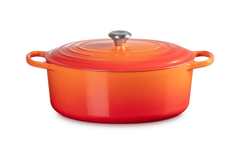 Signature Oval Dutch Oven, 9.5 Quart