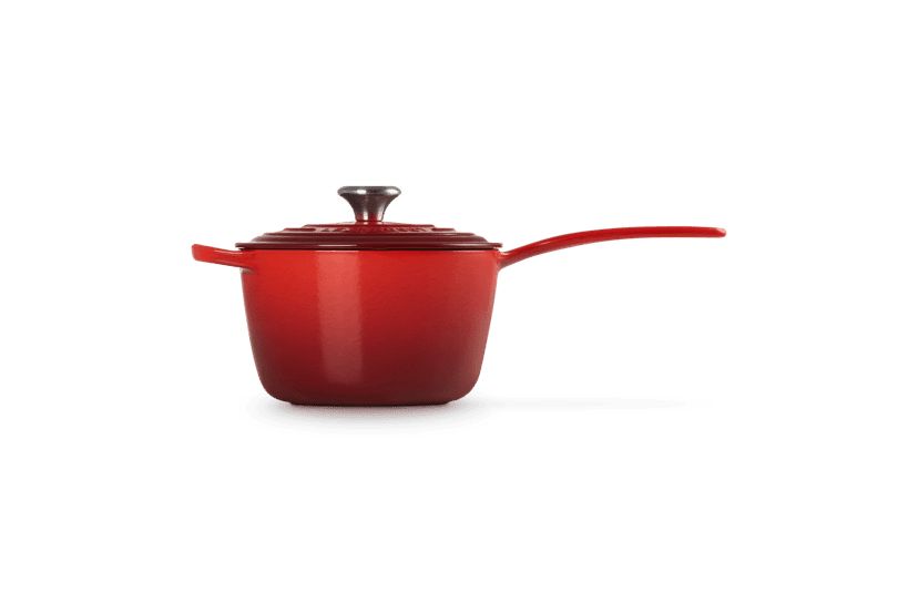 Signature Round Saucepan, 2.25 Quart