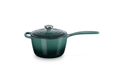 Le Creuset Signature Round Saucepan, 2.25 Quart