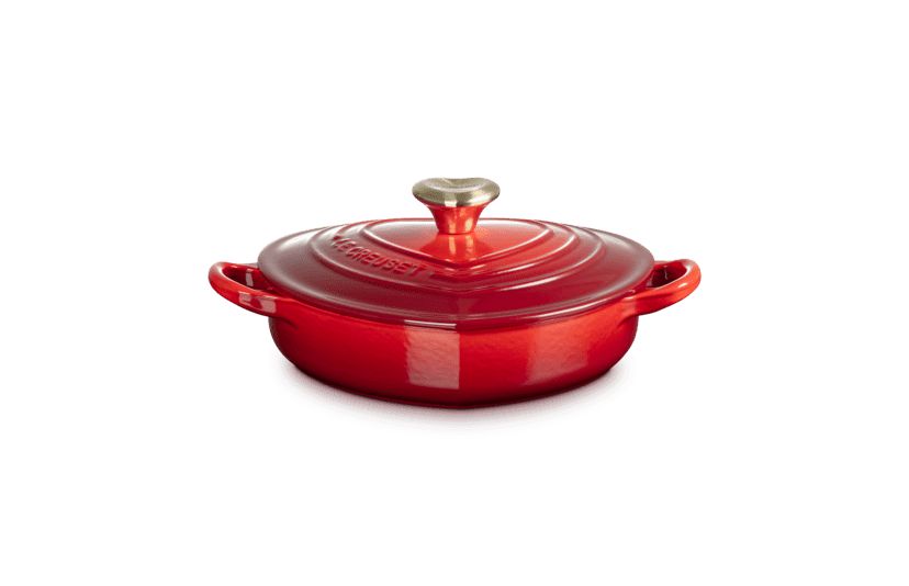 Traditional Heart Dish with Heart Knob, 1.25 Quart