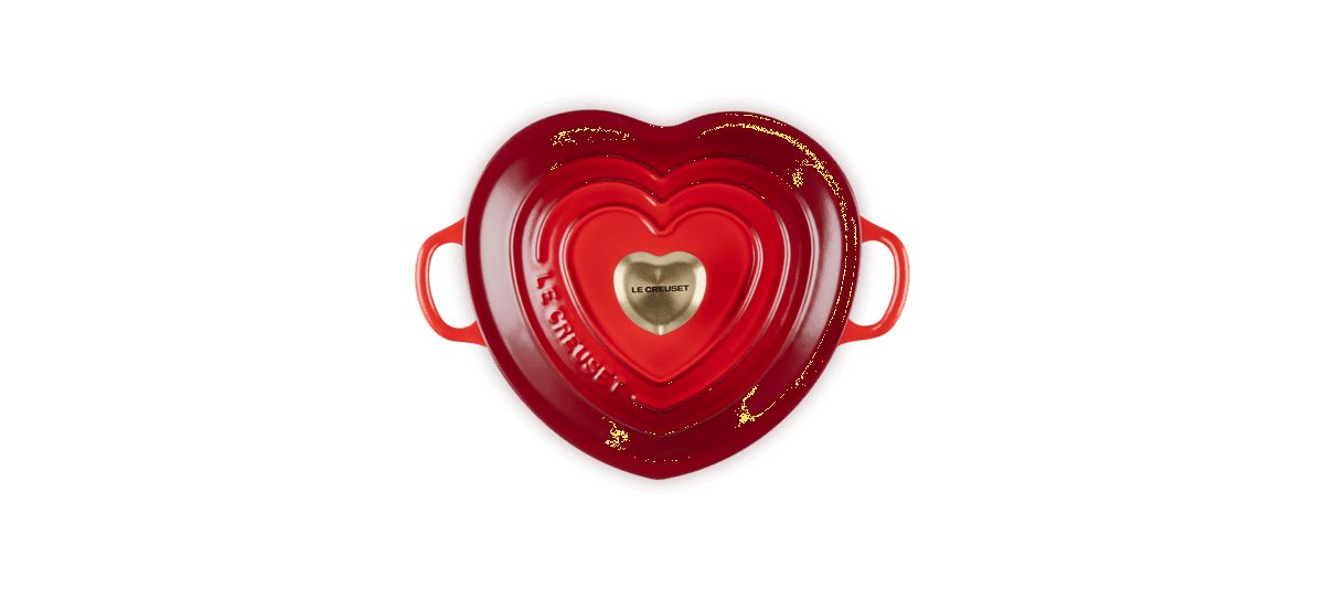 Traditional Heart Dish with Heart Knob, 1.25 Quart