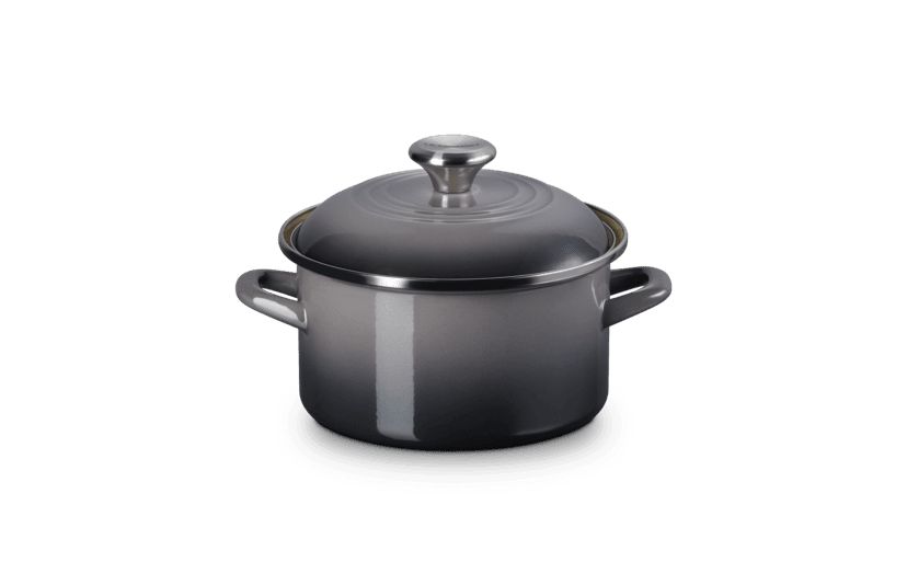 Traditional Petite Stockpot, 3.8 Quart