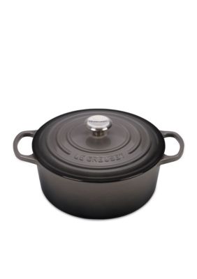 Le Creuset Signature 5.5 Quart Round Dutch Oven
