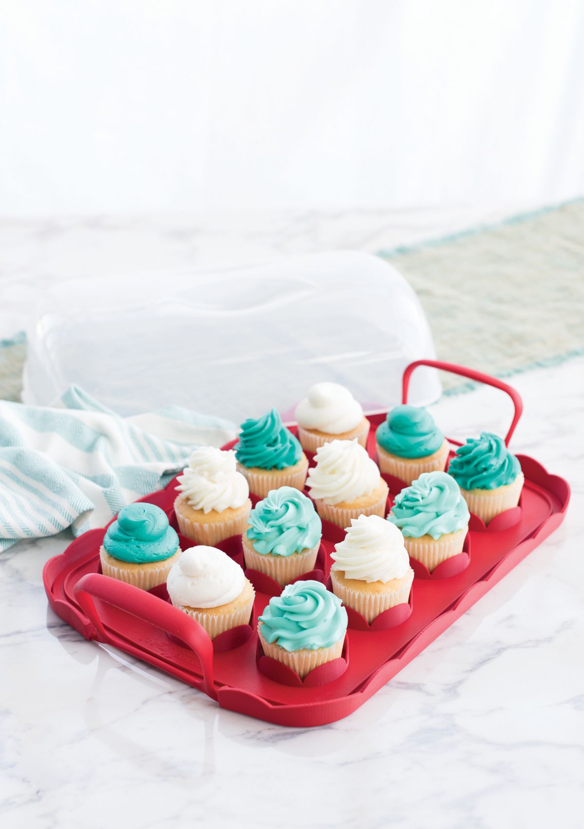 Cakes And Cupcakes Carrier