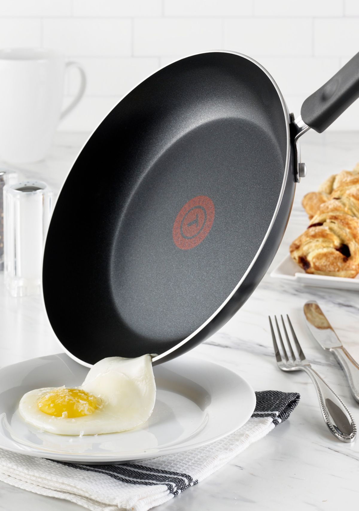 Essentials Nonstick Fry Pan, 10-Inch, Black