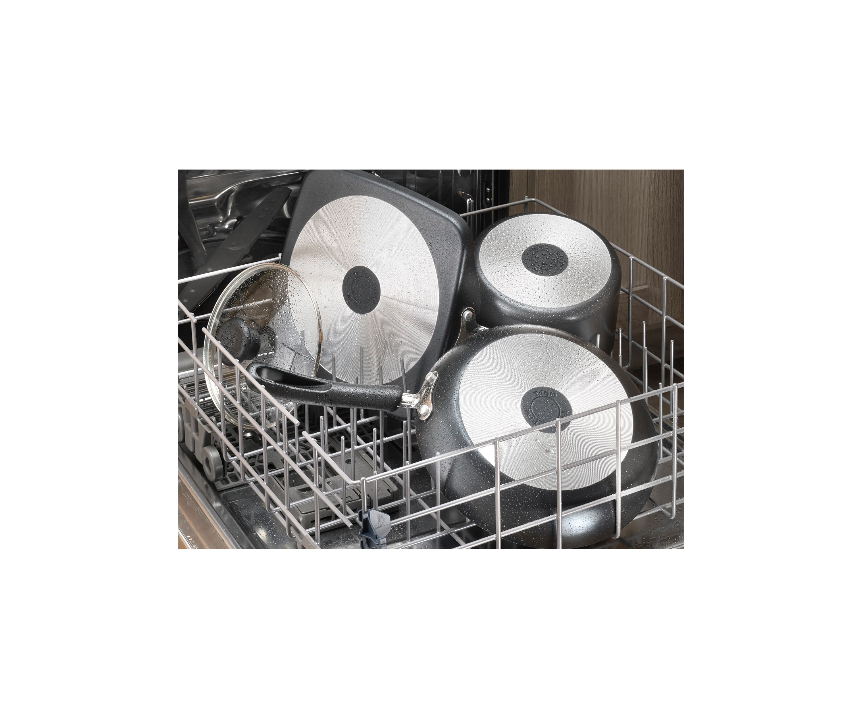 Essential 8 Quart Stockpot