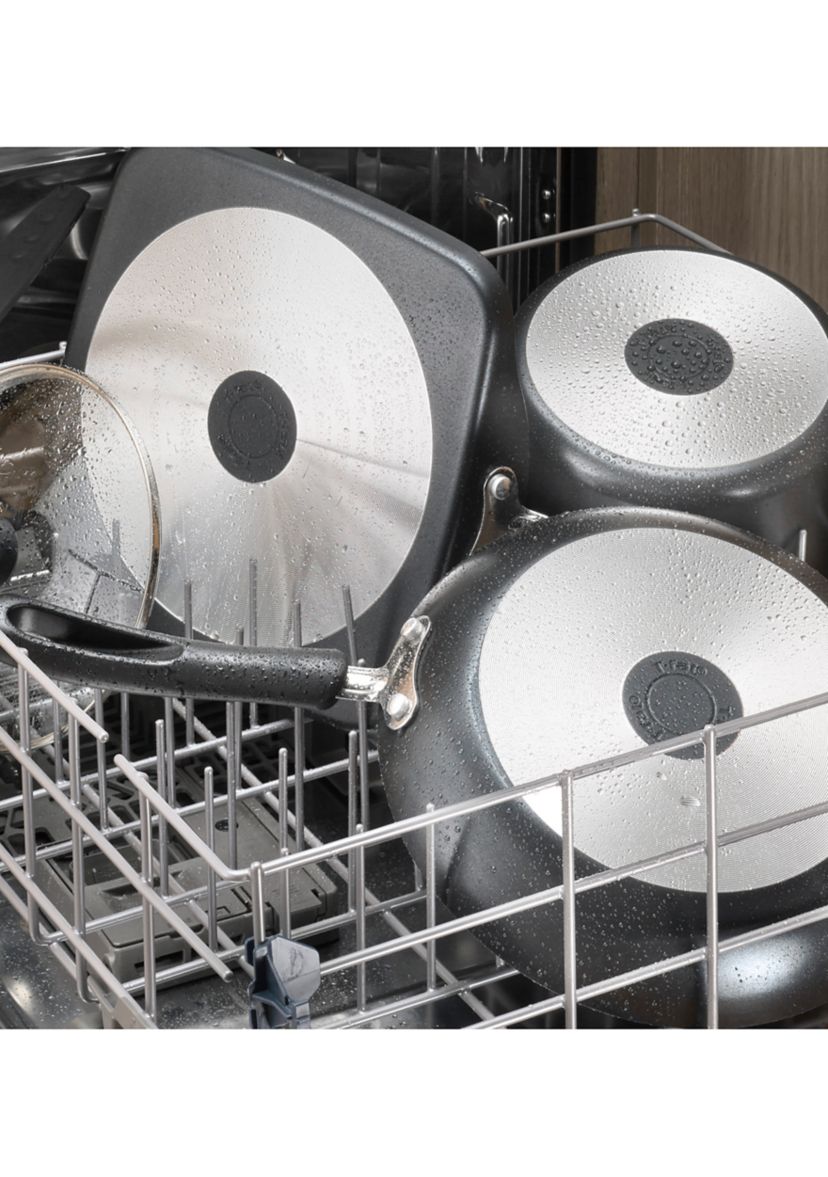 Essentials Nonstick Jumbo Cooker, 5-Quart, Black