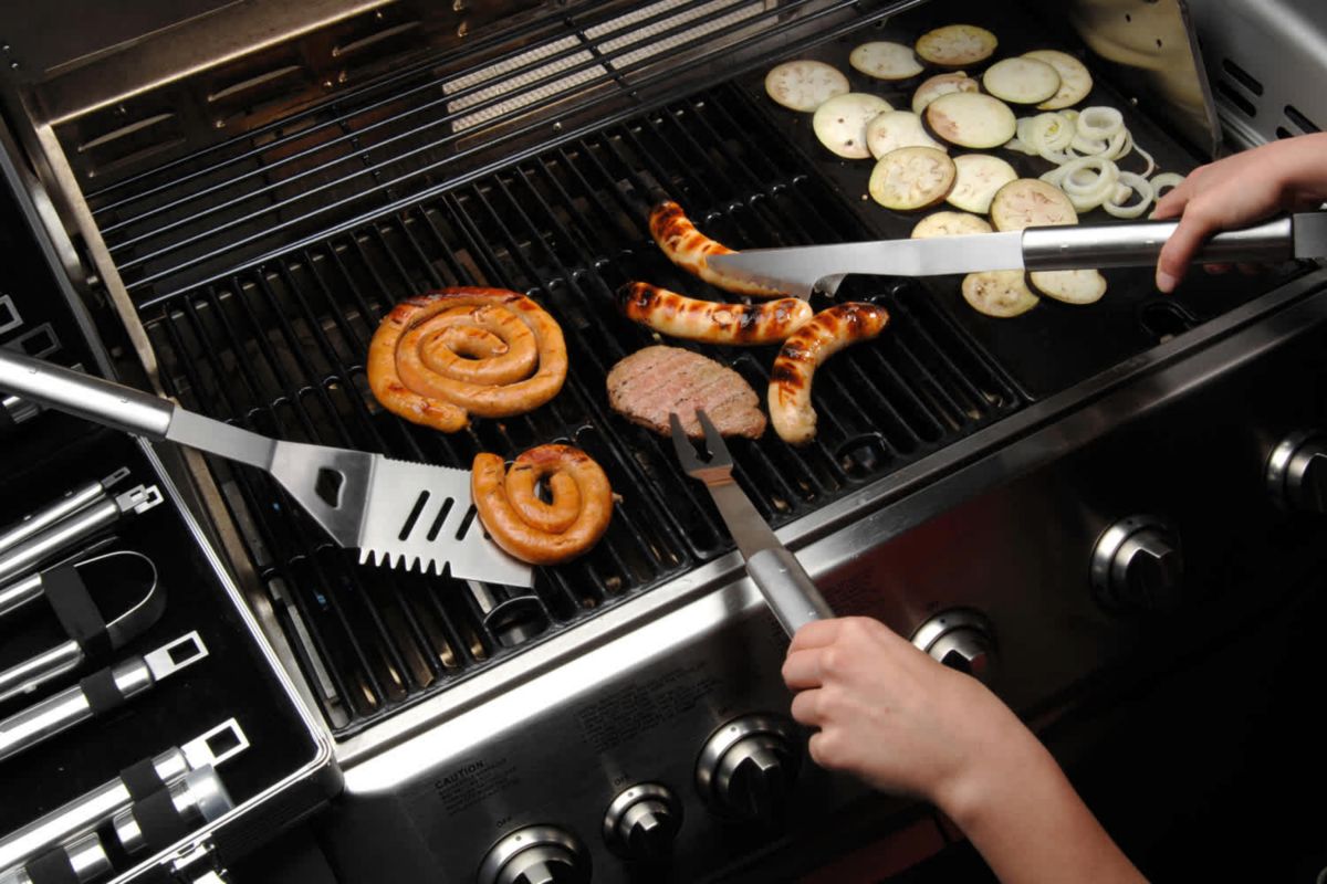 BergHOFF Essentials Stainless Steel 33Pc BBQ Grill Tools With Aluminum Carrying Case