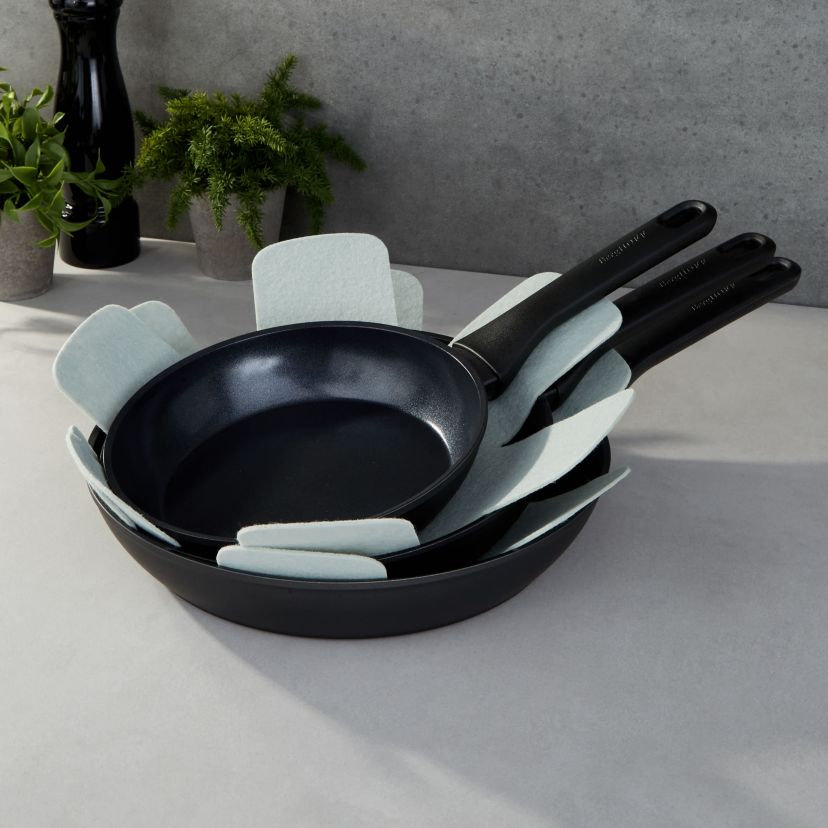 BergHOFF Helix 3Pc Nonstick Ceramic Frying Pan Set, Recycled Aluminum, Black