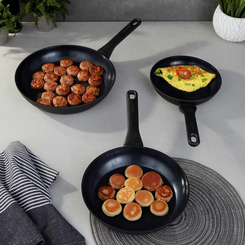 BergHOFF Helix Nonstick Ceramic Frying Pan 9.5", Recycled Aluminum, Black