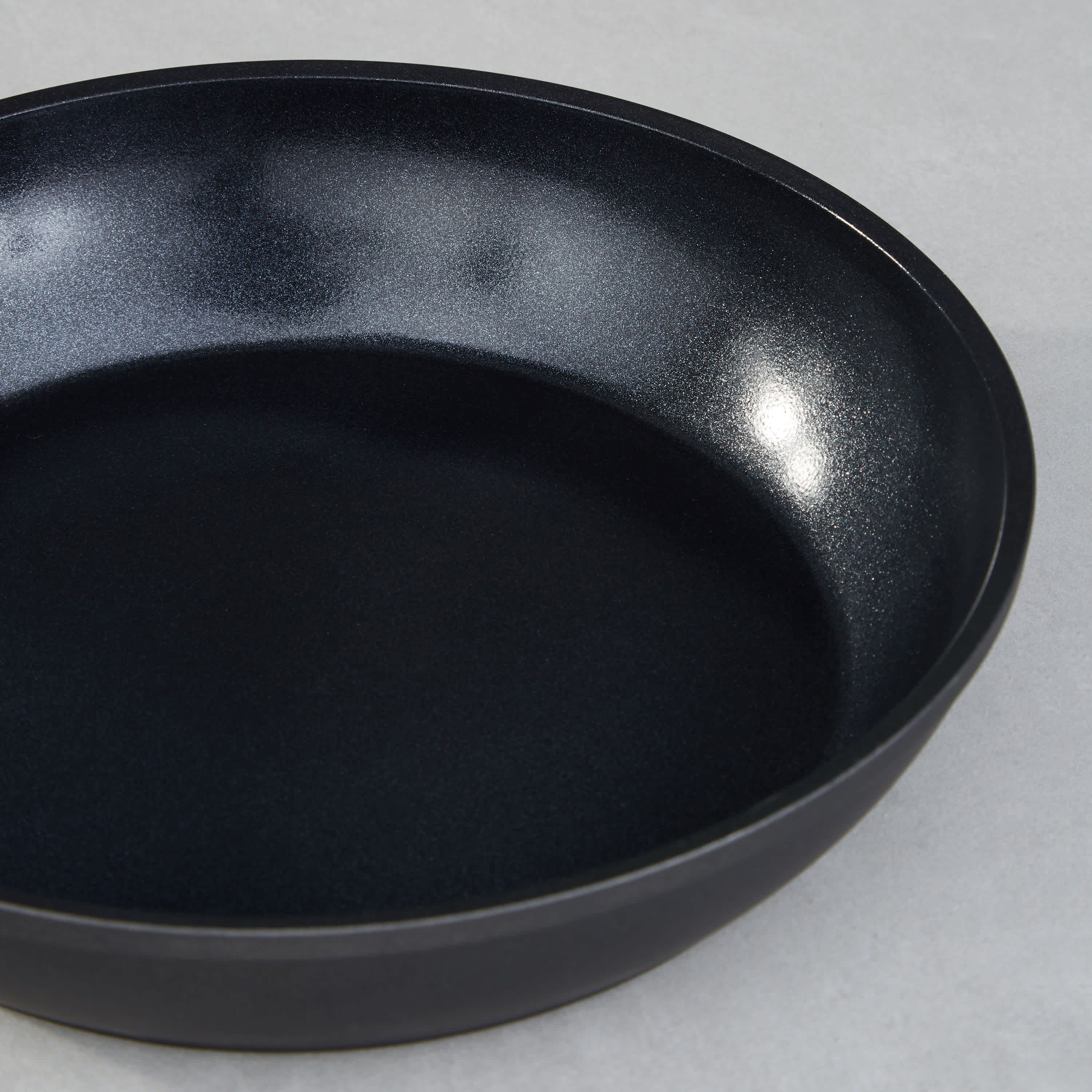 BergHOFF Helix Nonstick Ceramic Frying Pan 9.5", Recycled Aluminum, Black
