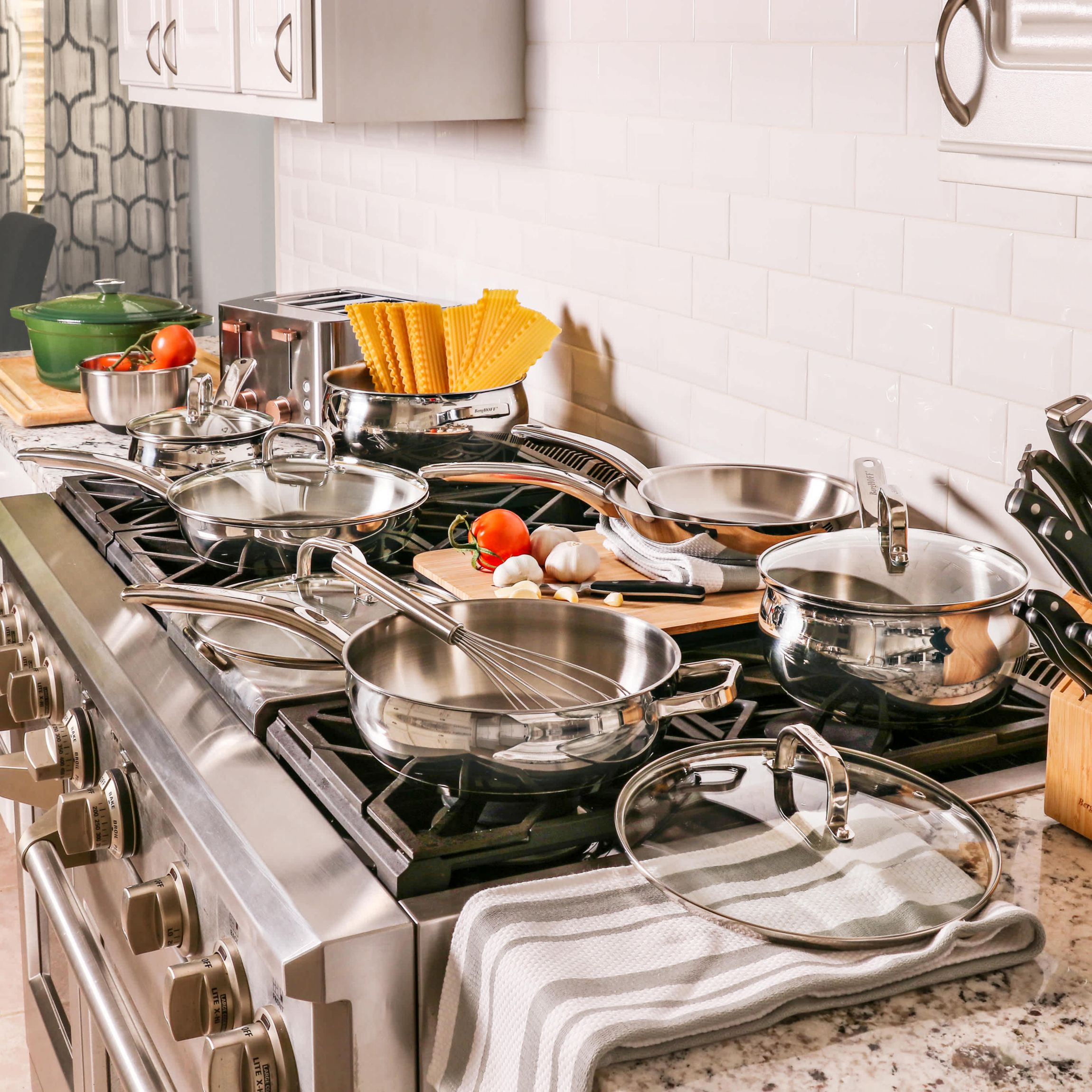 BergHOFF Belly Shape 18/10 Stainless Steel 12Pc Cookware Set with Glass Lid