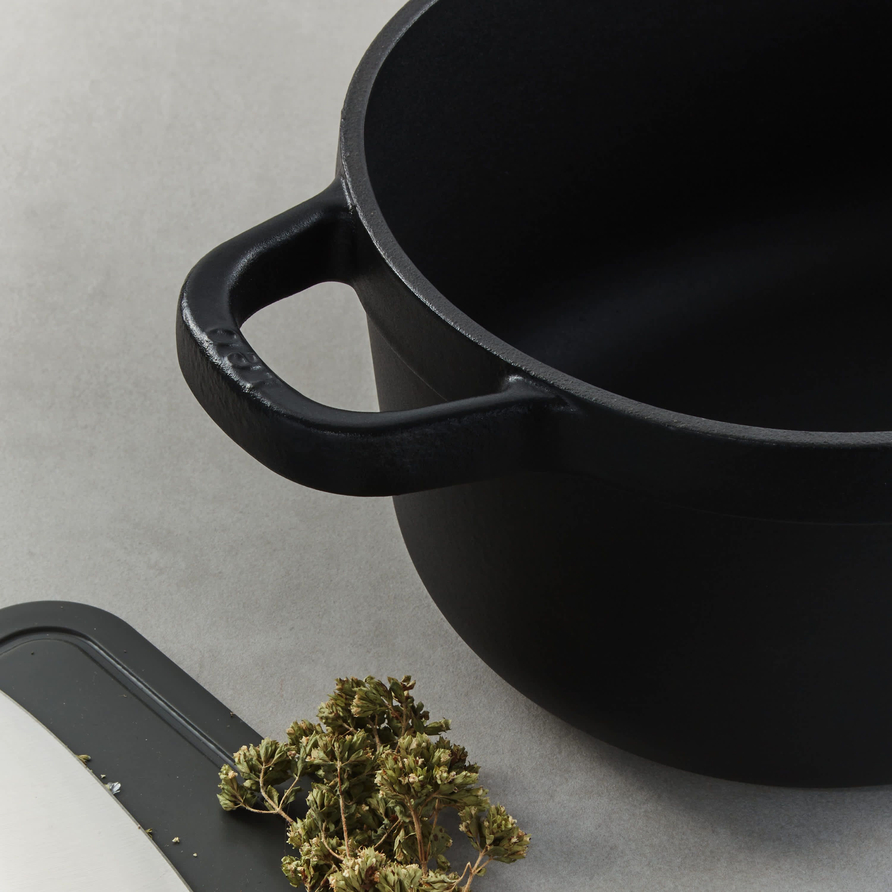 BergHOFF Graphite 4Pc Enameled Cast Iron Cookware Set