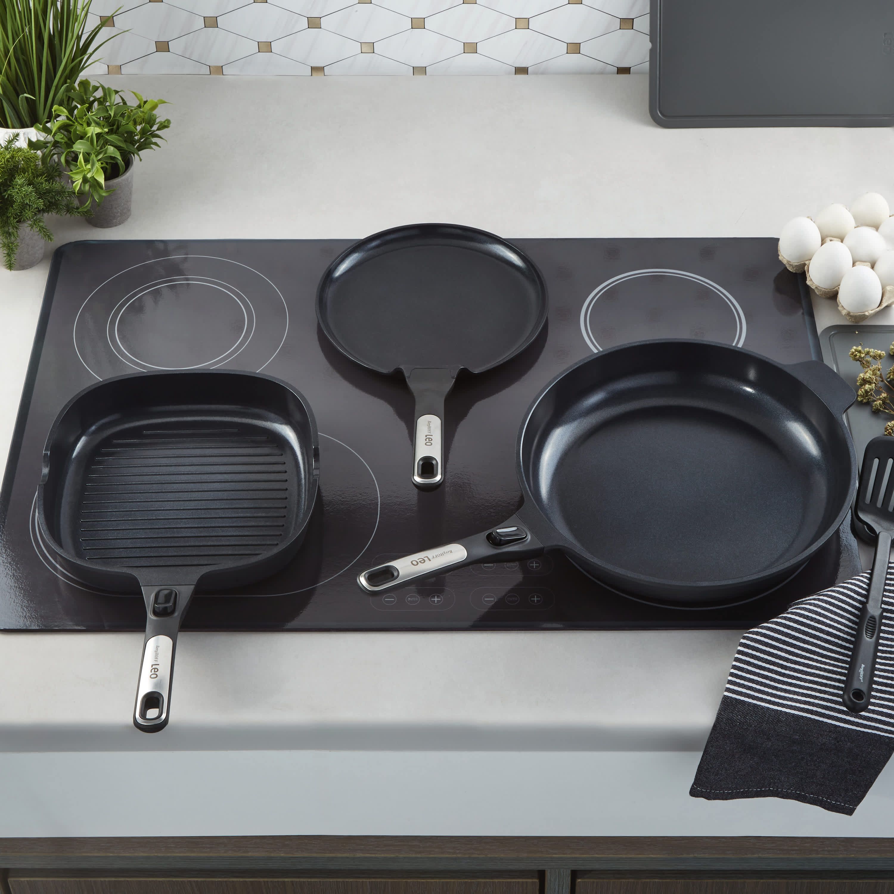BergHOFF Phantom 3Pc Nonstick Ceramic Cookware Set, Recycled Cast Aluminum