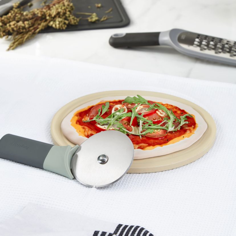 BergHOFF Leo 9" Pizza Stone with Pizza Cutter Set, Small