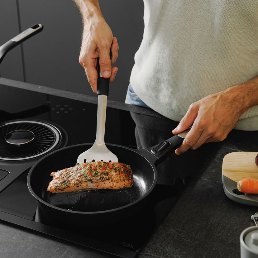 BergHOFF Phantom Nonstick Ceramic Frying Pan 8", Recycled Cast Aluminum