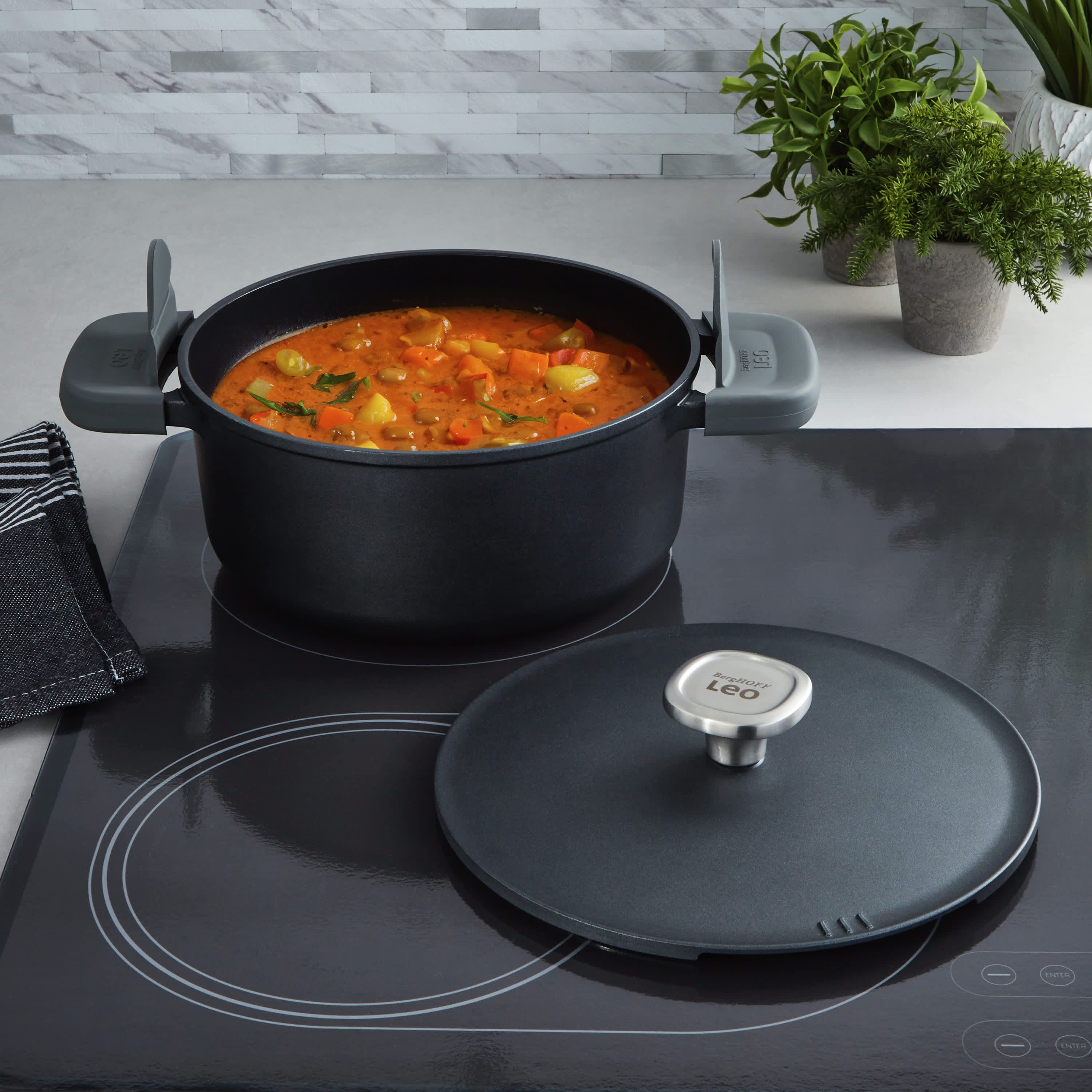 BergHOFF Phantom Nonstick Ceramic Covered Stockpot 10", 4.5qt., Recycled Cast Aluminum