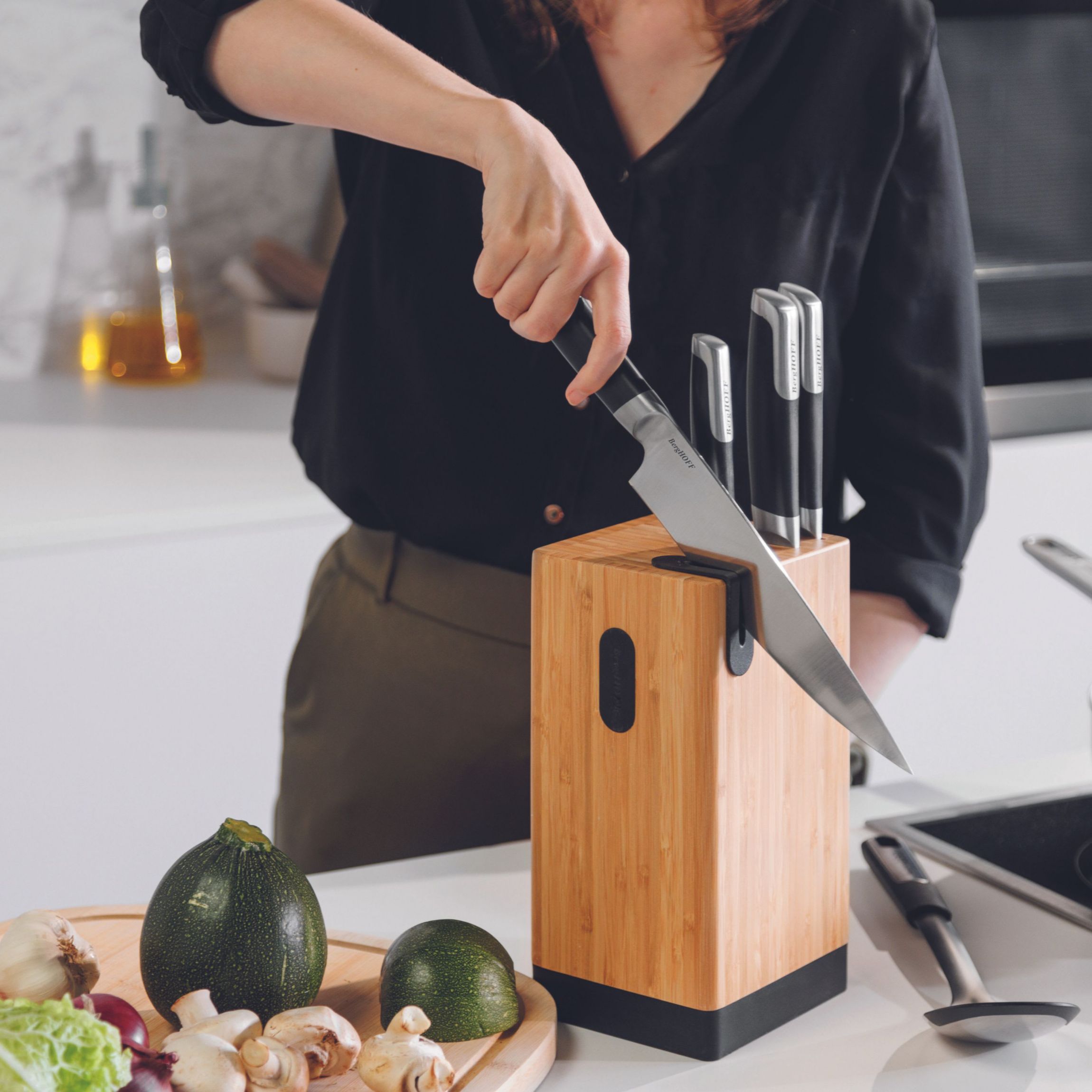 BergHOFF Leo Graphite 5Pc Knife Block Set, Stainless Steel, Wood Block