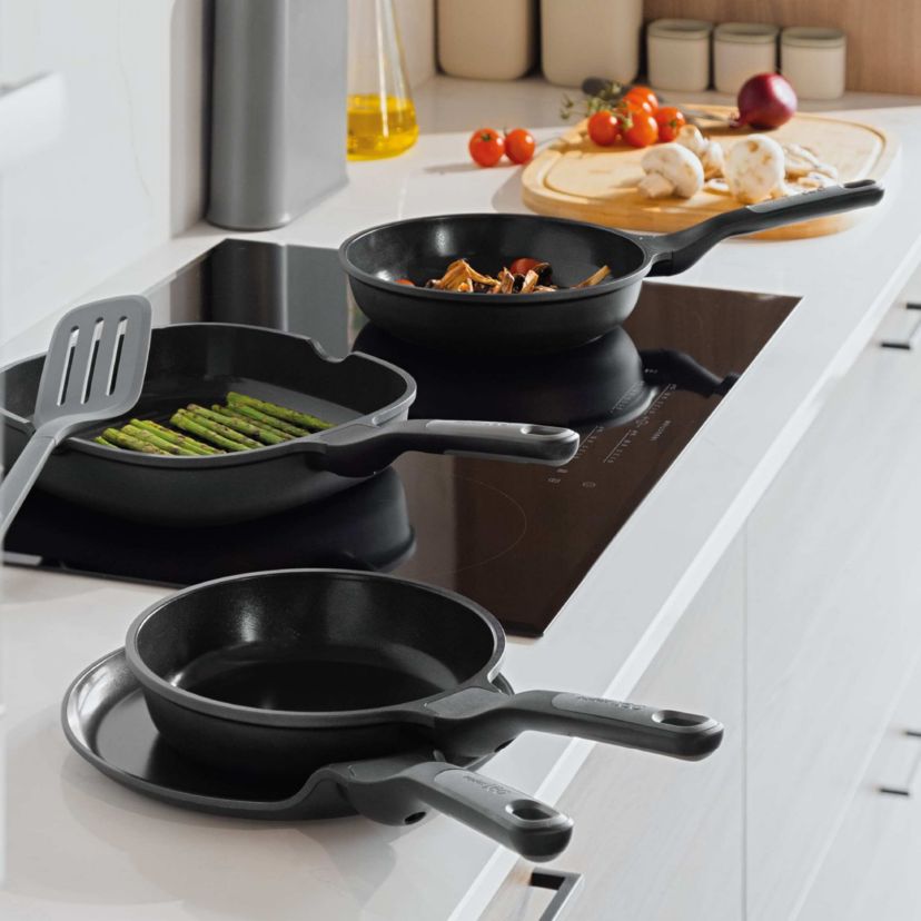 BergHOFF Leo Stone+ 5Pc Nonstick Ceramic Specialty Pan Set with Turner, Recycled Material