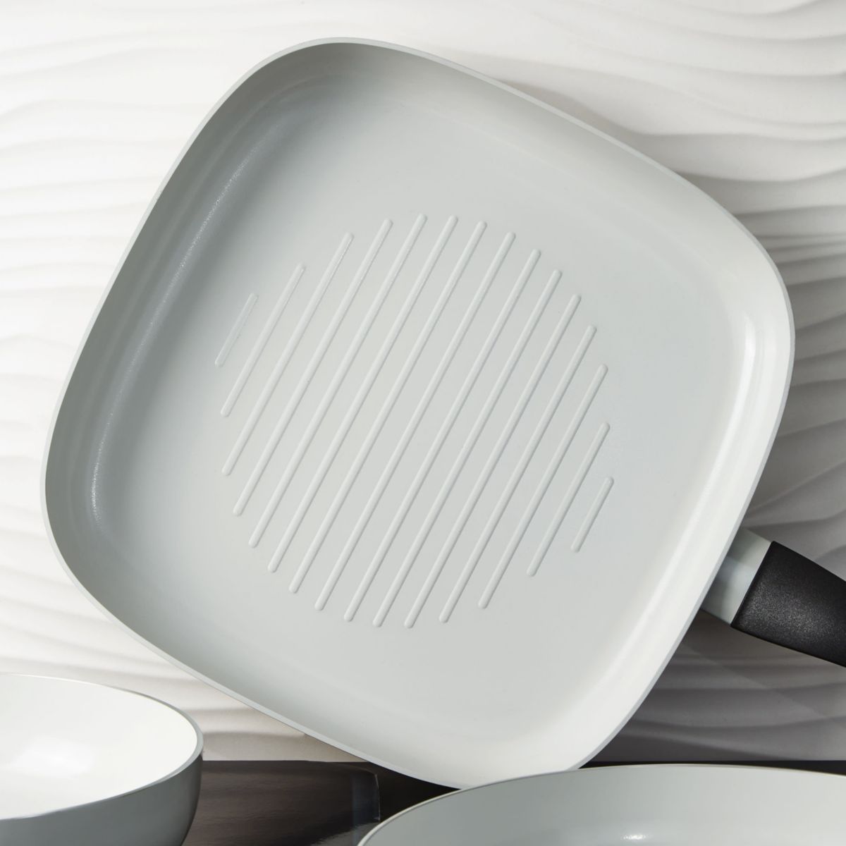 BergHOFF Leo Glints Nonstick Ceramic 5Pc Cookware Set, Recycled Aluminum, Spirit