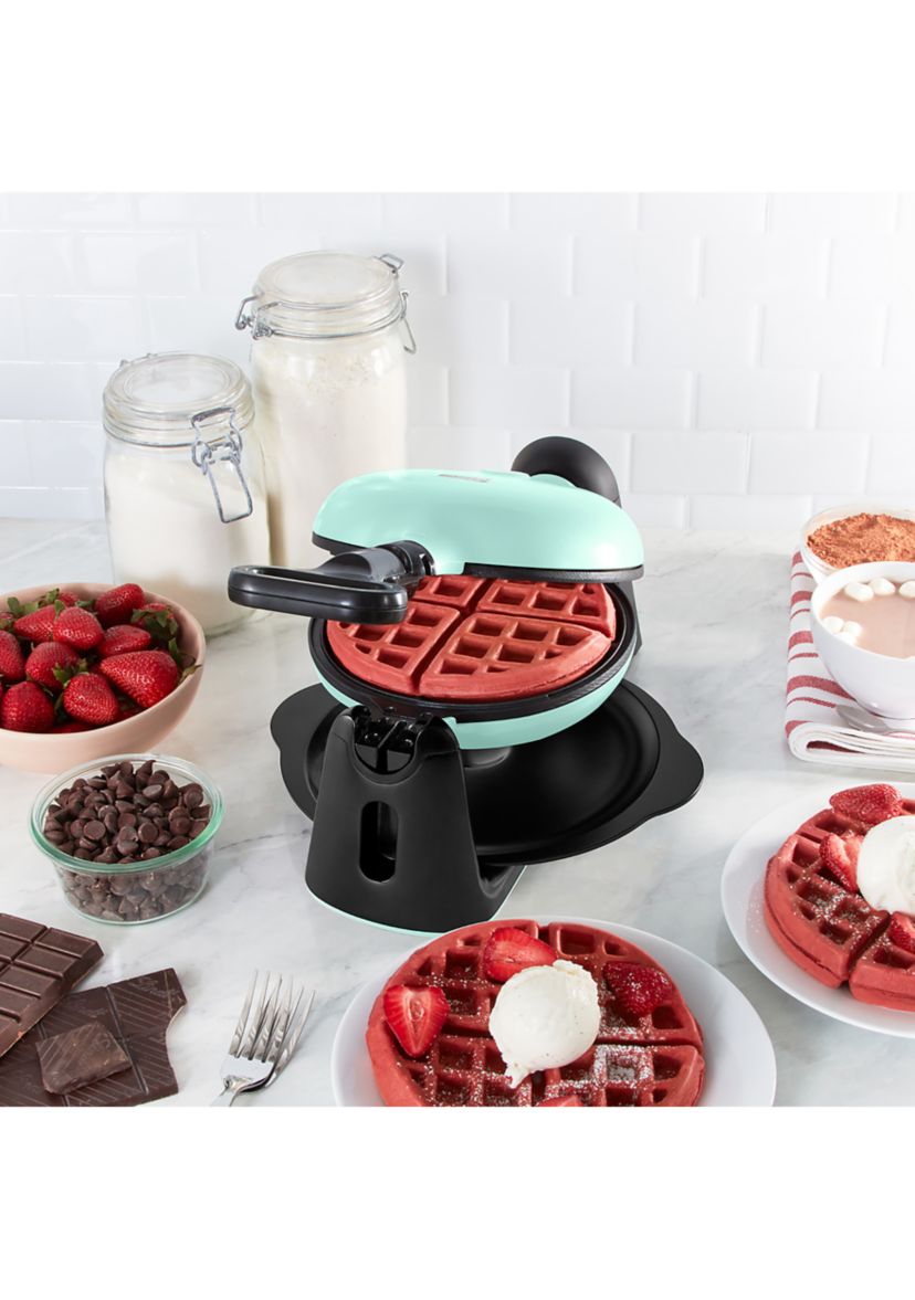 Flip Belgian Waffle Maker