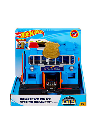 Hot Wheels City Downtown Police Station Breakout Playset GOLD CAR 4 years up New 