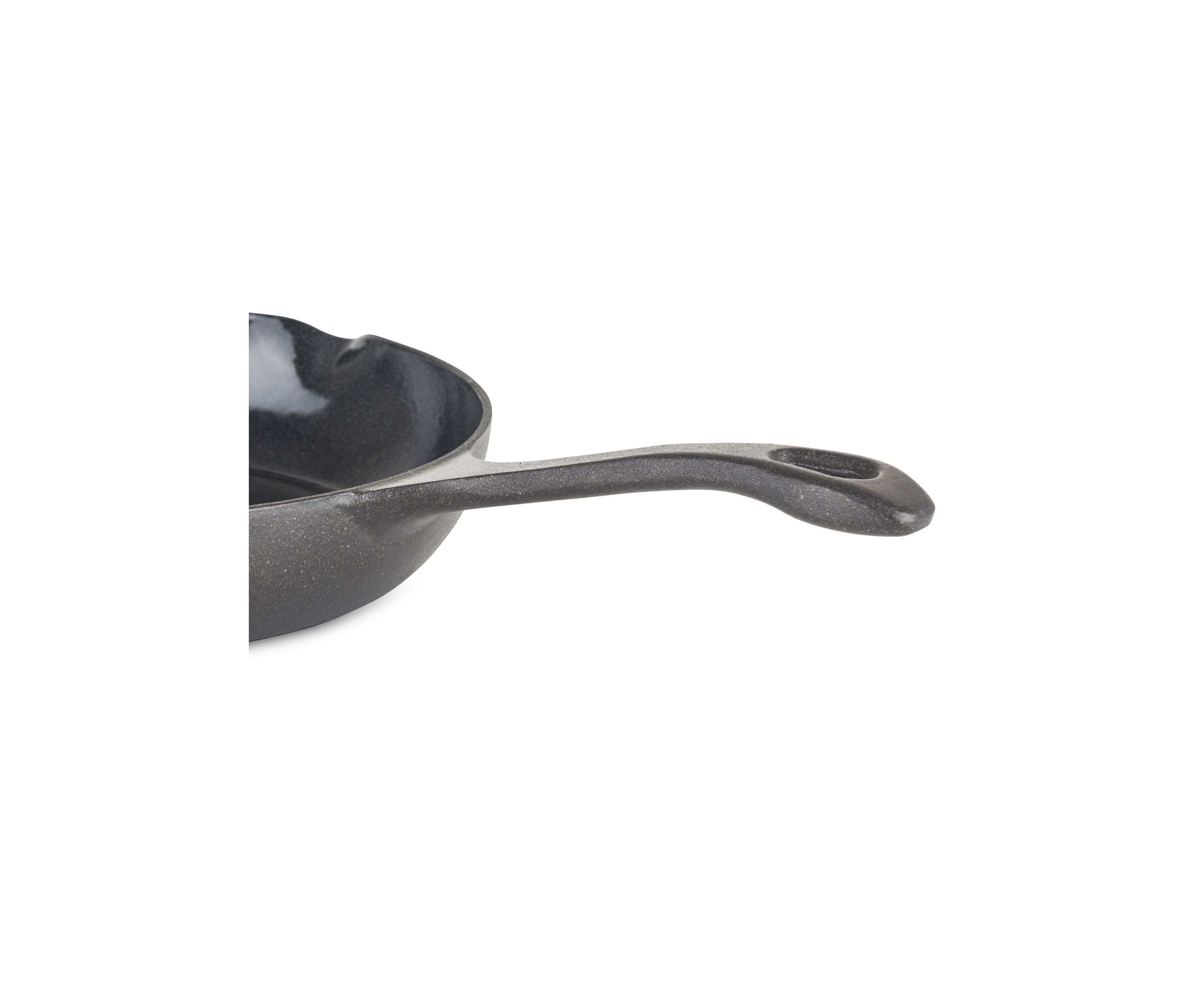 Cast Iron 10.5" Chefs Pan with Spouts