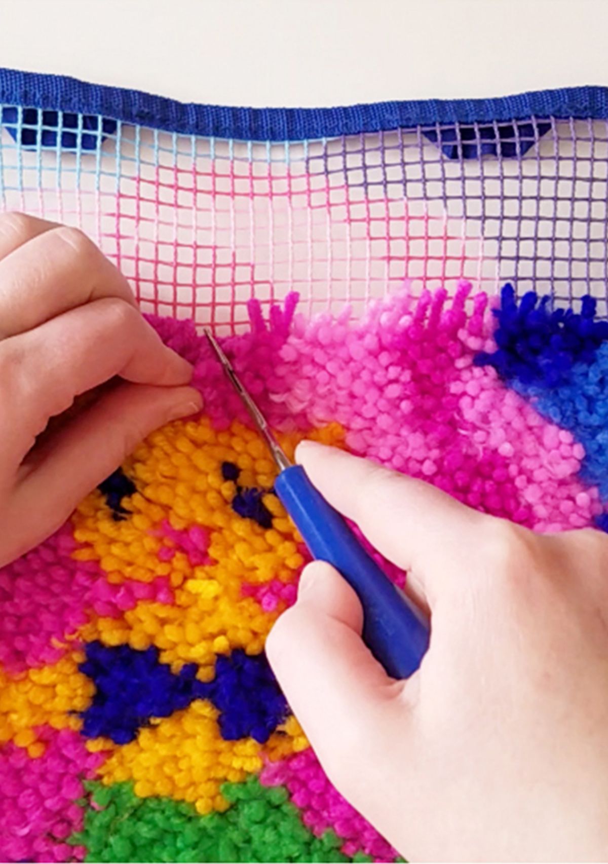 Mermaid Mini-Rug Craft Kit 