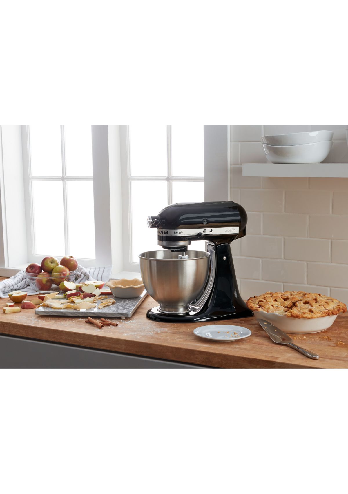Classic Series 4.5 Quart Tilt-Head Stand Mixer