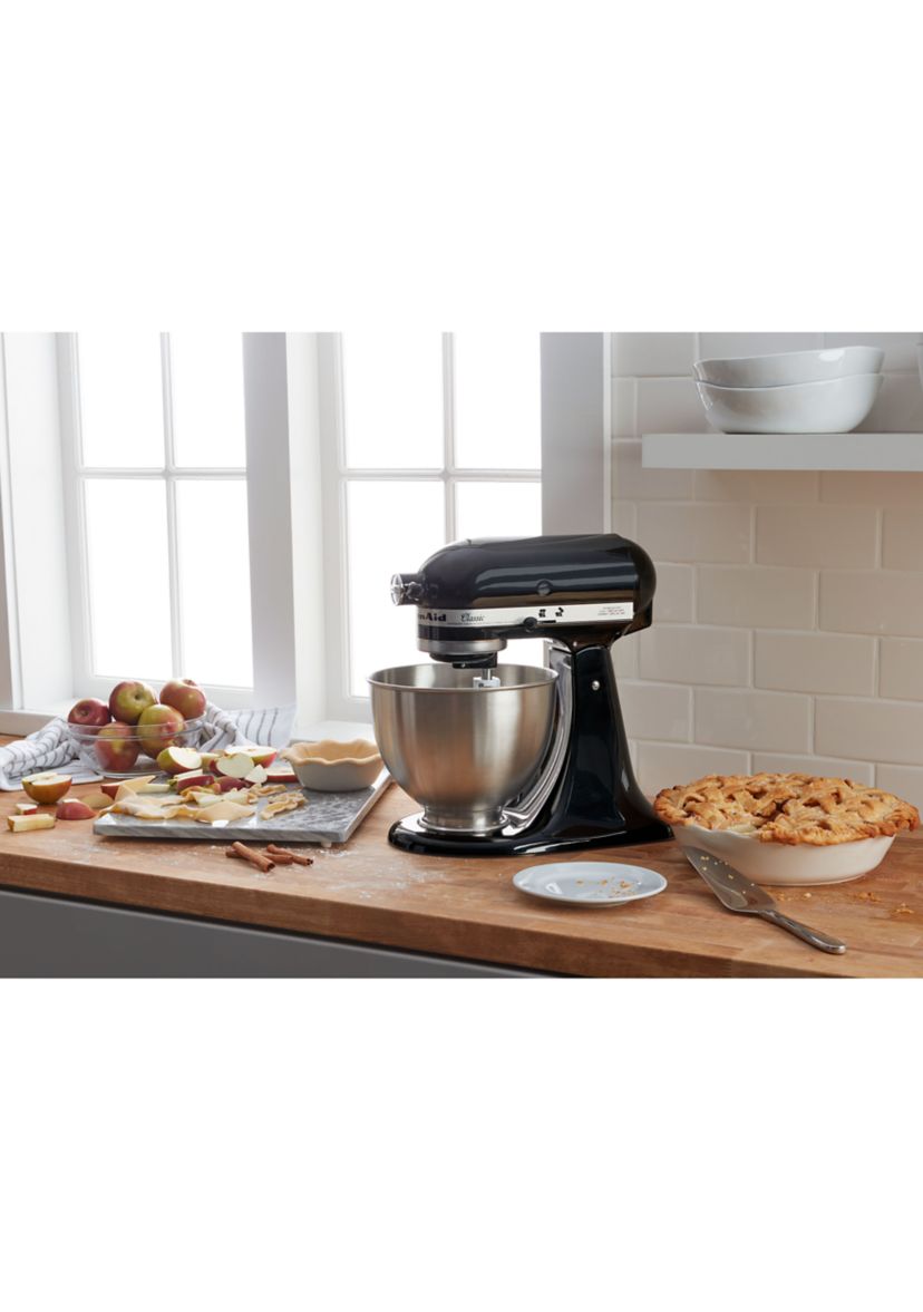 Classic Series 4.5 Quart Tilt-Head Stand Mixer