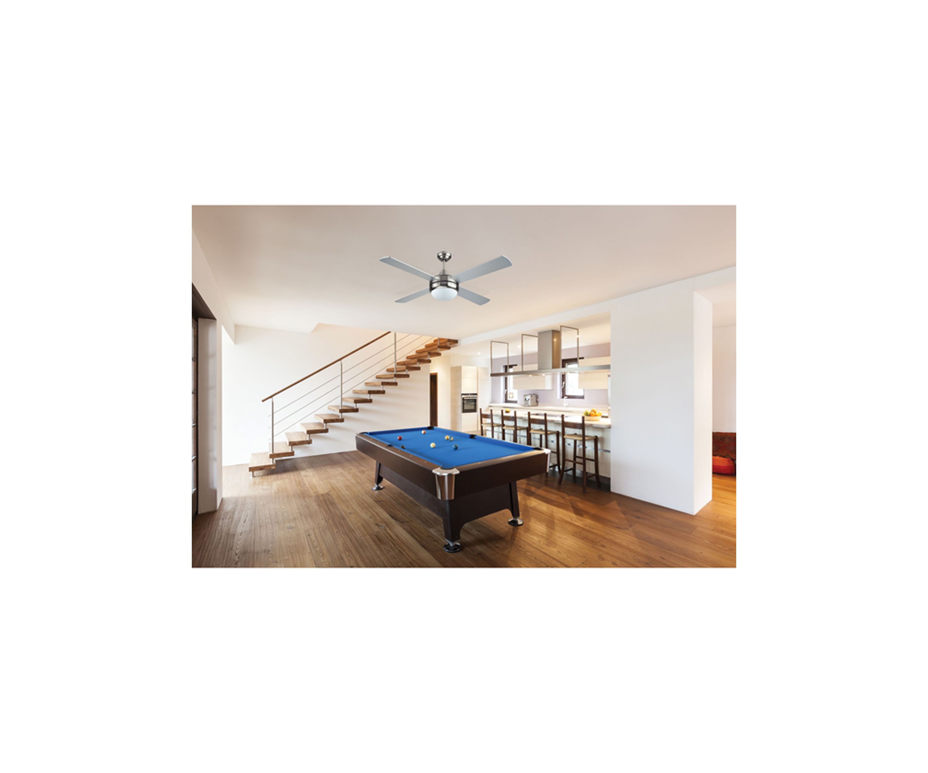 BD 52Inch 4Bladed Remote:No Size:Silver