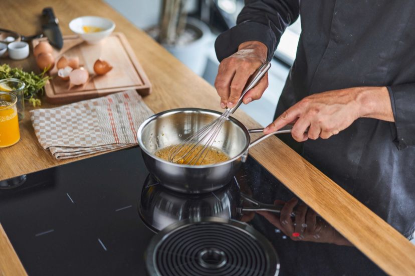 Industry 5-Ply 3.5qt Essential Pan w/ Lid