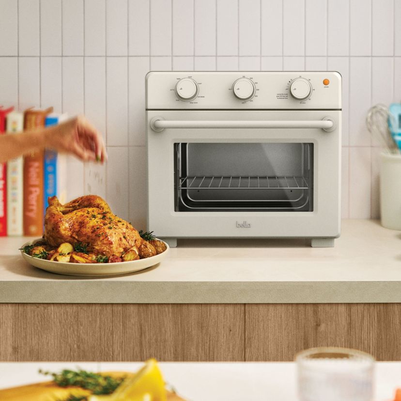 6 Slice Toaster Oven w/ Air Fryer Oatmilk