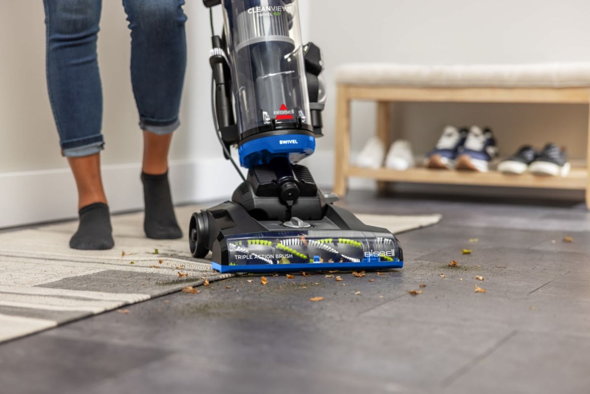 CleanView Swivel Pet Upright Vacuum